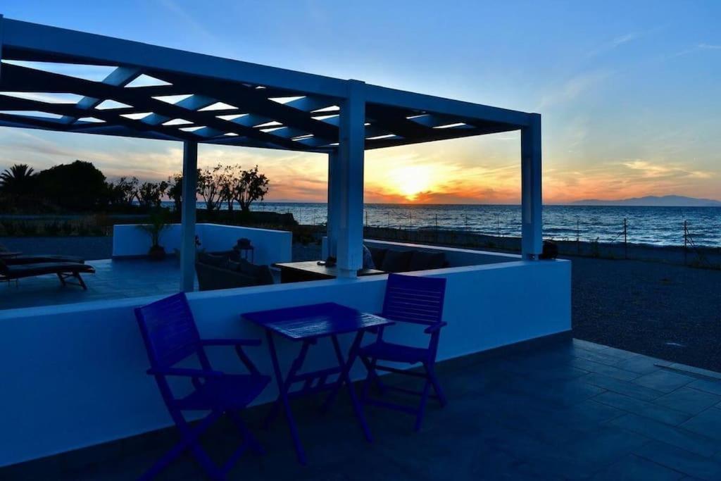 Lambou Beach Sunset Soroni Eksteriør billede